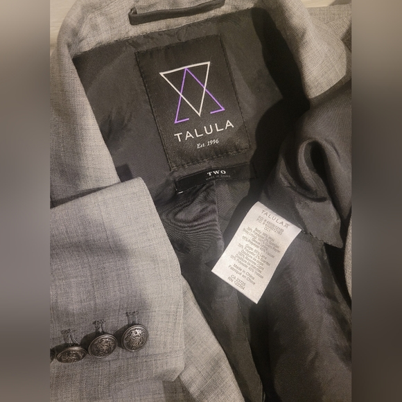 Aritzia Talula Blazer Size 2 EEUC - Picture 5 of 8